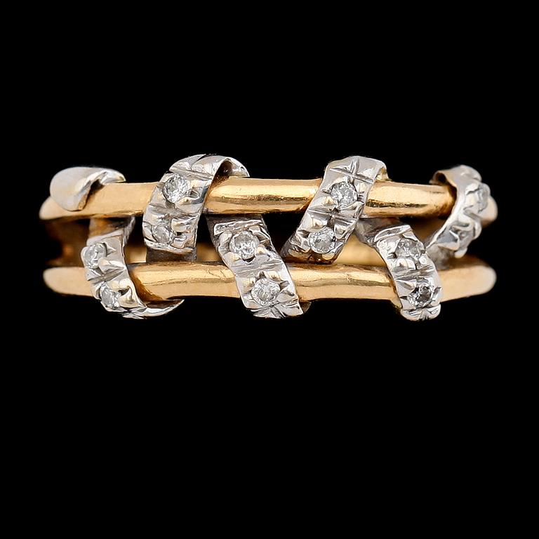 RING, 18K guld och diamanter tot 0.10 ct. Total vikt ca 3 g.