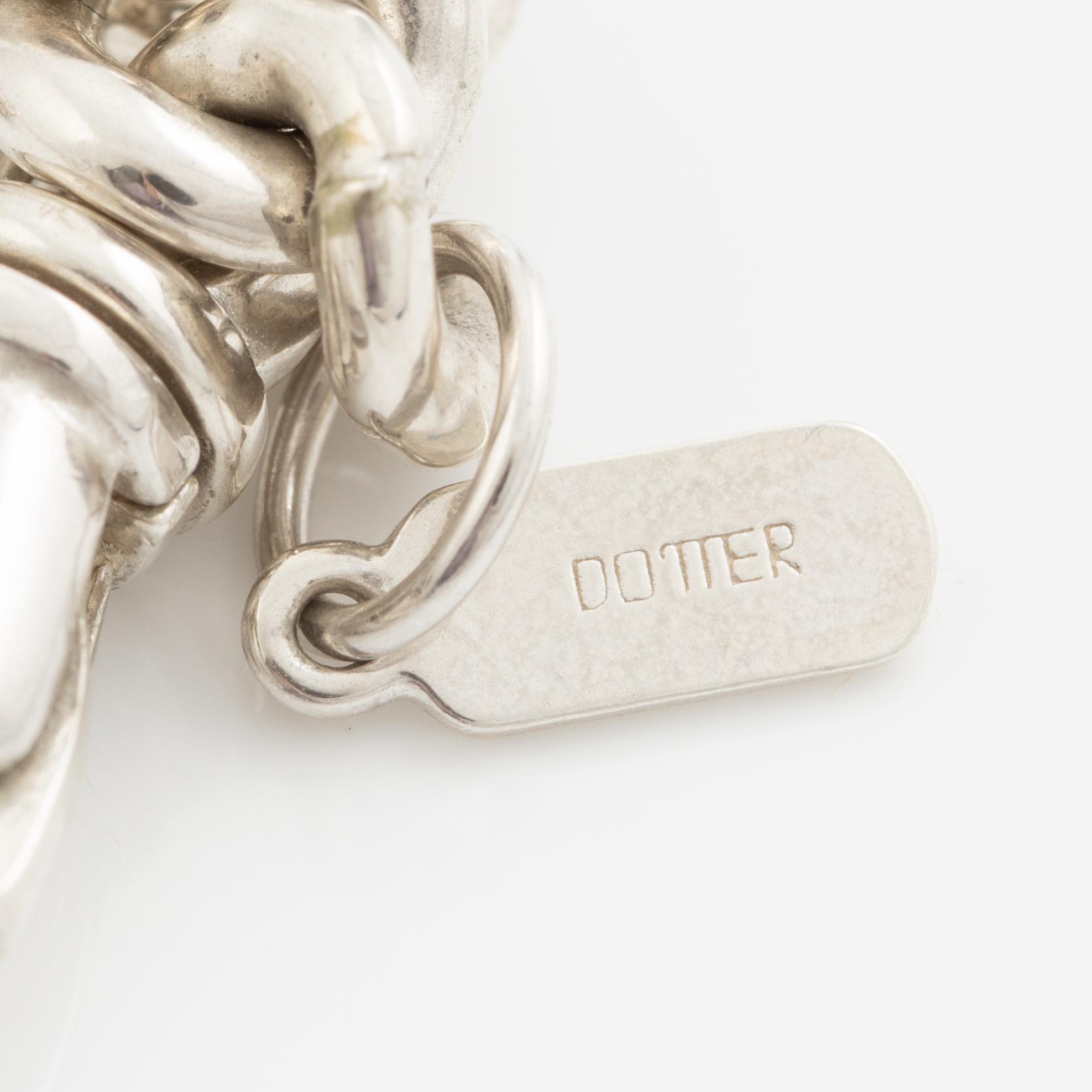 Maria Nilsdotter, collier sterlingsilver med odlade sötvattenspärlor, "Rebel Necklace".