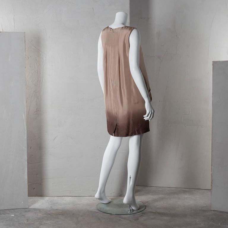 KLÄNNING Marni, italiensk storlek 38.