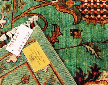 A Ziglar Ariana carpet a. 307 x 256 cm.