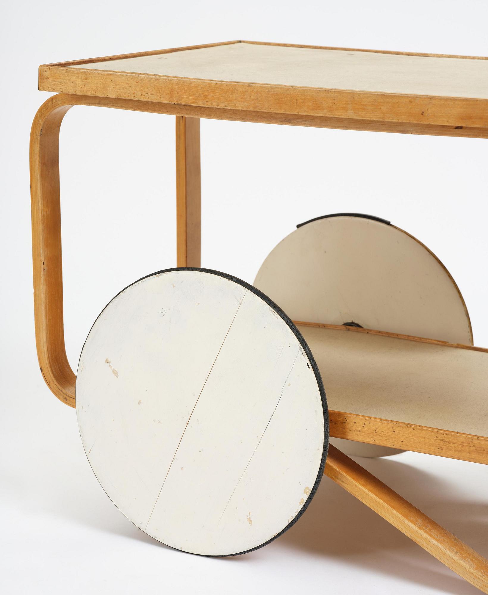 Alvar Aalto, serveringsvagn, modell "98", O.Y. Huonekalu-ja Rakennustyötehdas A.B, för Finmar Ltd, Finland, 1934-39.