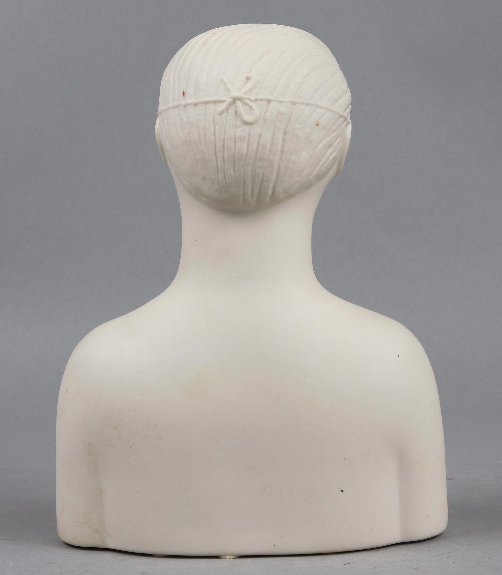 SKULPTUR, "Mannen med masken", parian, Stig Lindberg, Gustavsberg.