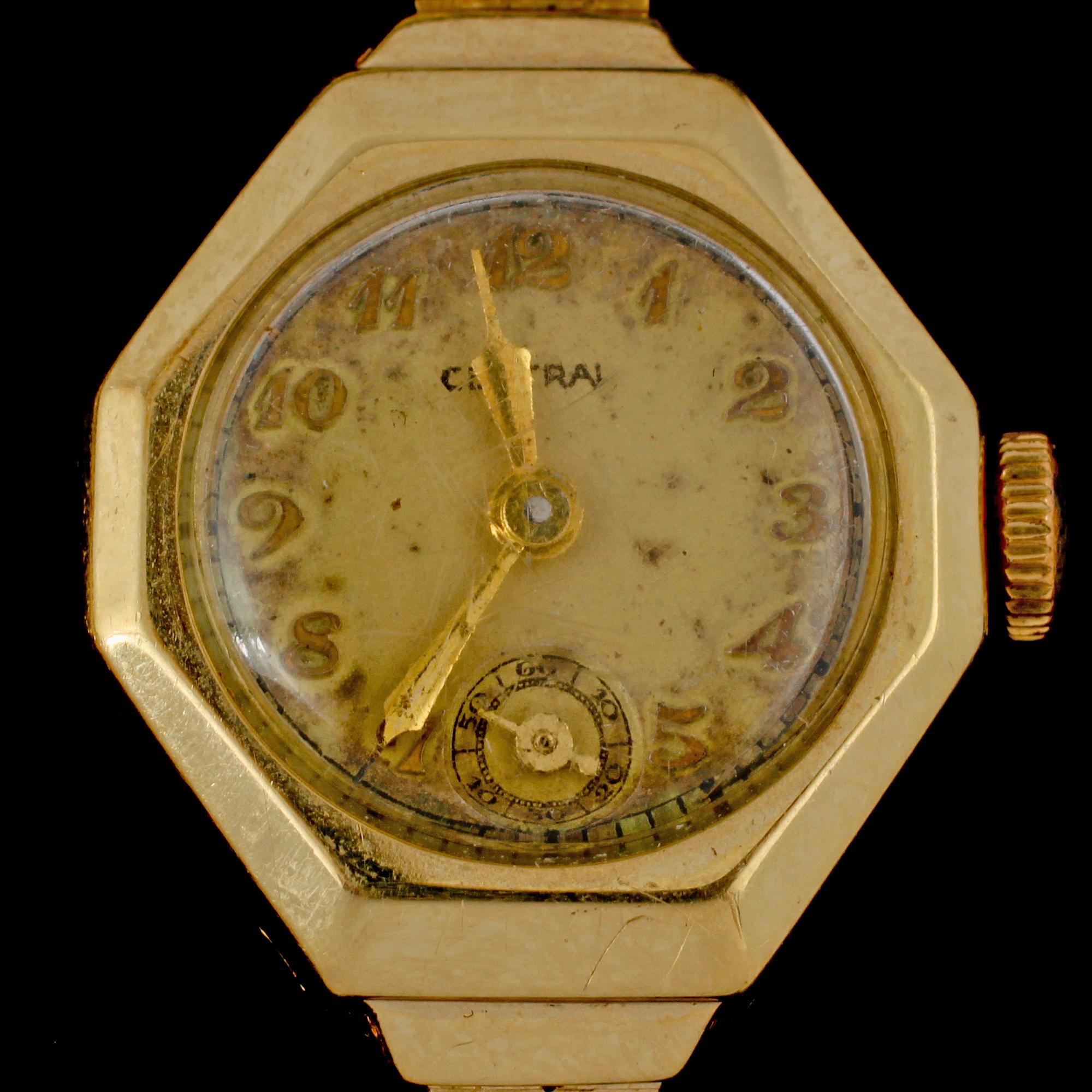 DAMARMBANDSUR, 14 k guld, omkring 1900-talets mitt. Vikt 20 g.