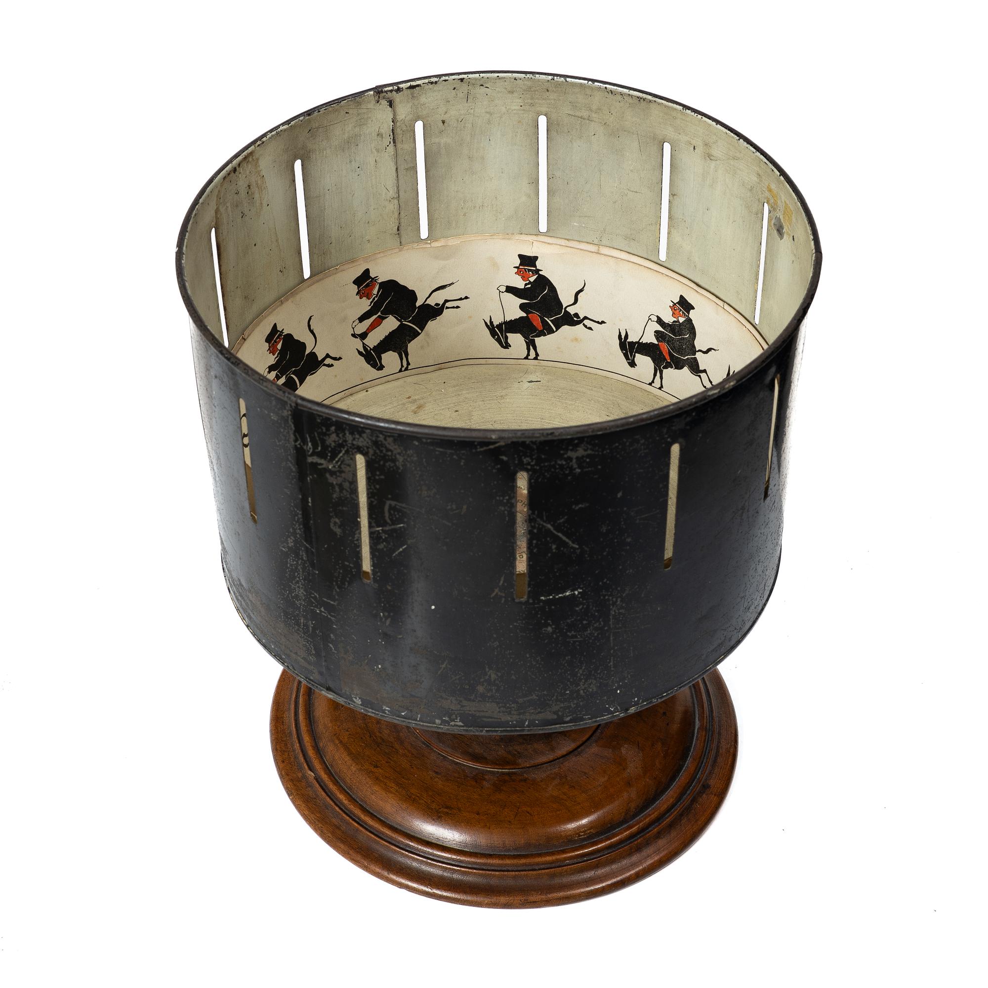 Zoetrope / picture wheel, late 19th century.