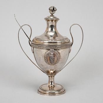 A late Gustavian silver sugar-bowl and cover, mark of PETTER JOHAN ZETTERLING, Linköping 1789.