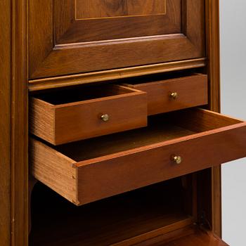 An early 20th Century mahogany cabinet.