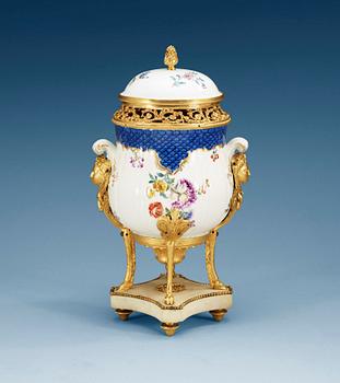 666. A ormulu mounted jar with cover, probably Meissen Marcolini ca 1800.