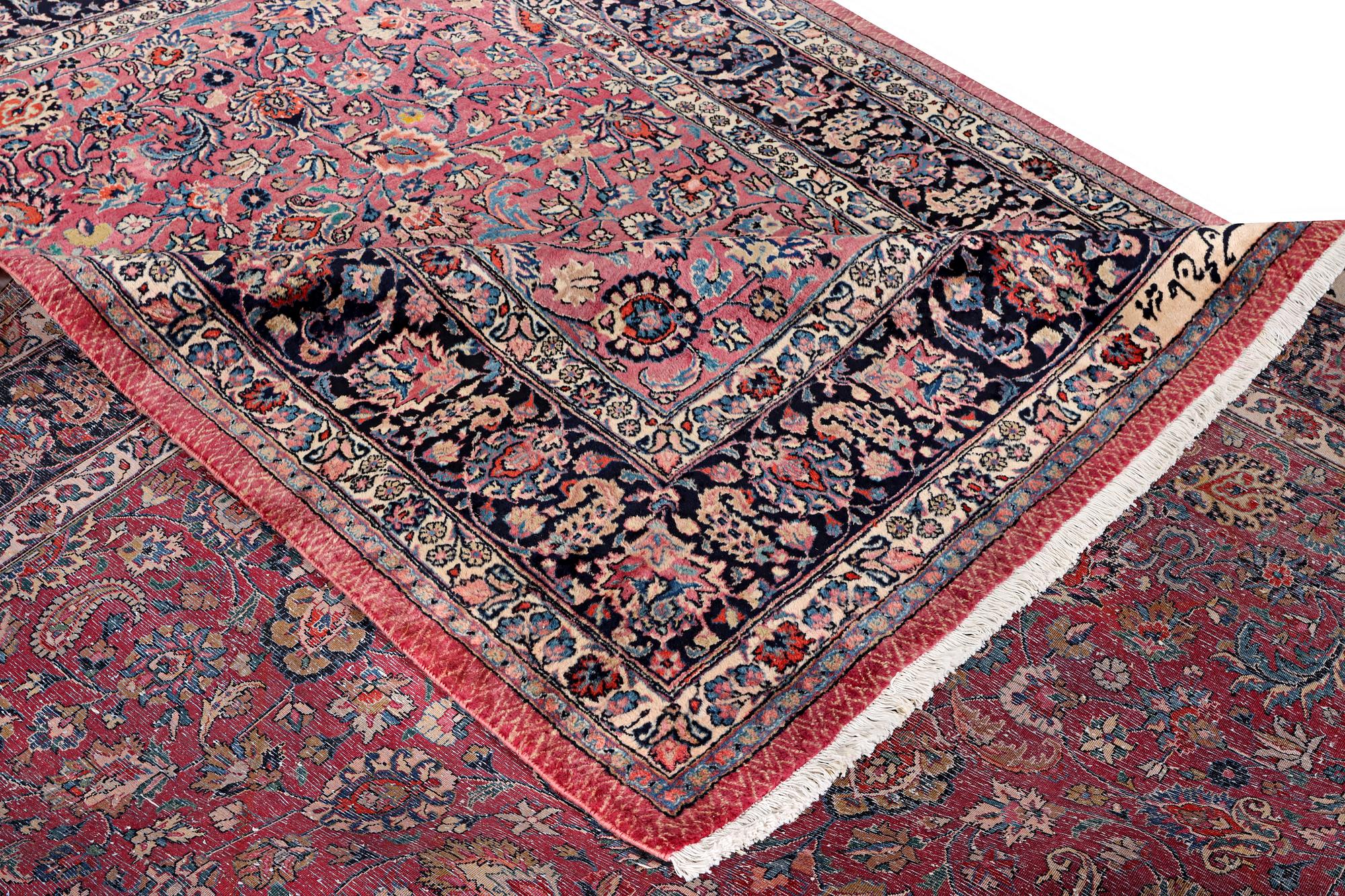 Matta, antik Meshed, signerad Saber, ca 405 x 295 cm.