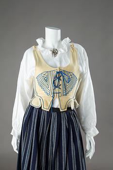 FOLKDRÄKT, Västmanland.