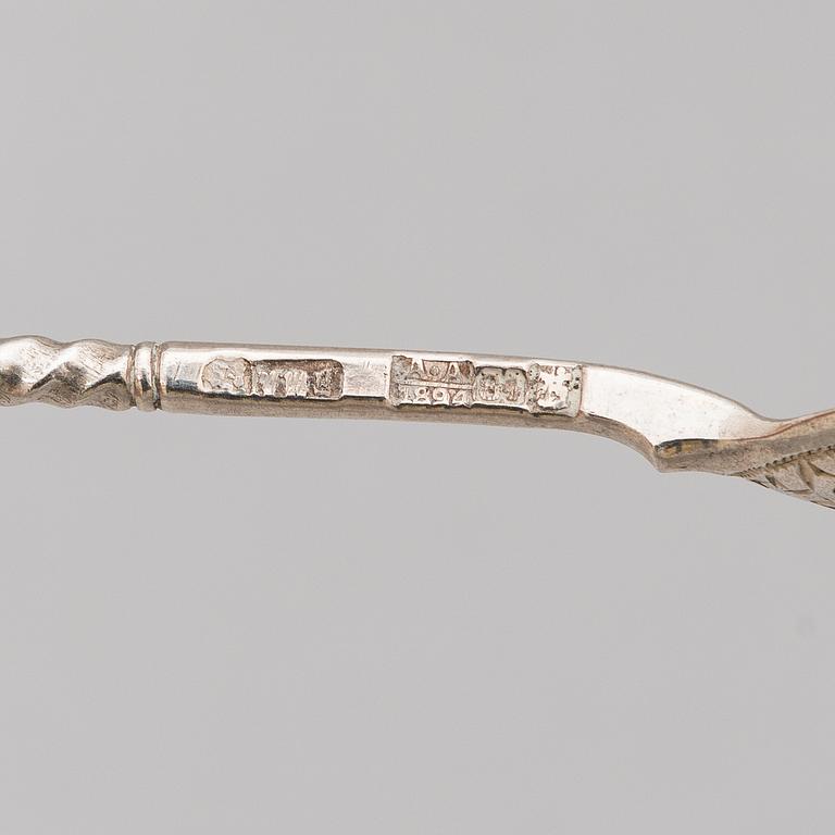 A set of 12 silver teaspoons, maker's mark of Vasily M. Ashmarin, Moscow 1894.