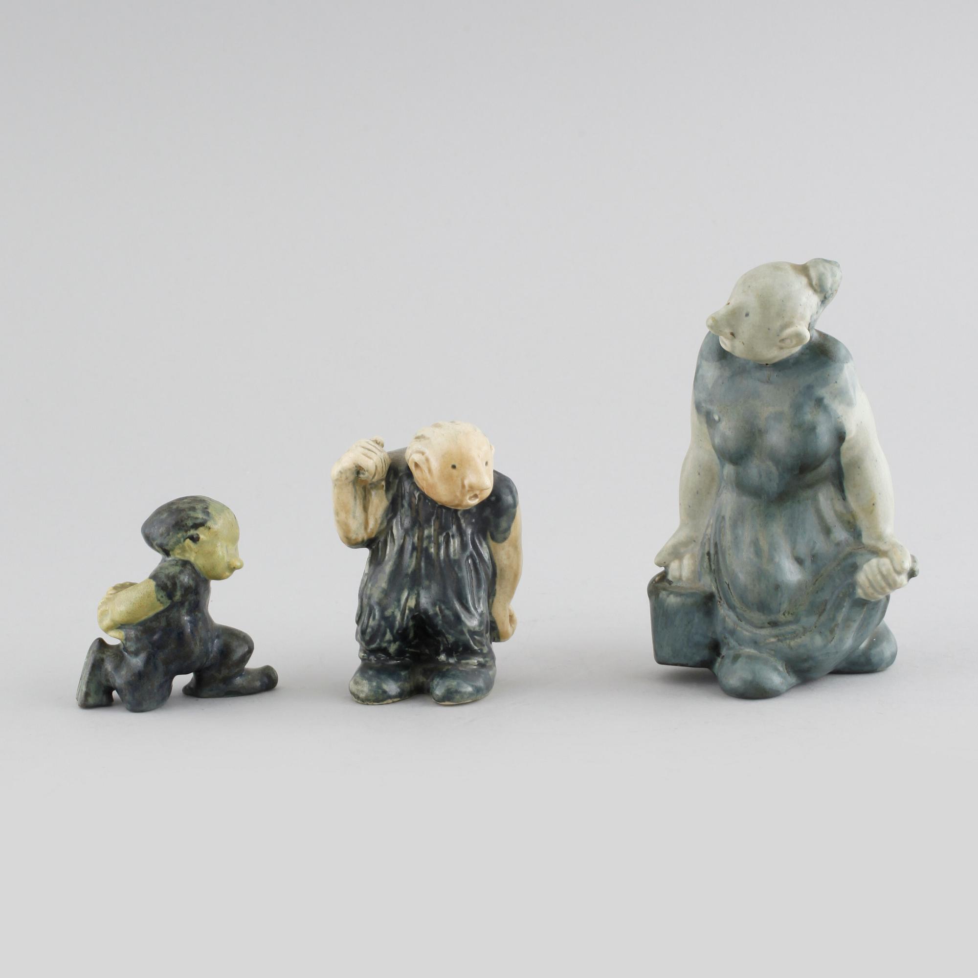 Three stoneware figurines by Åke Holm and Carla Holm, signed, 20th century.