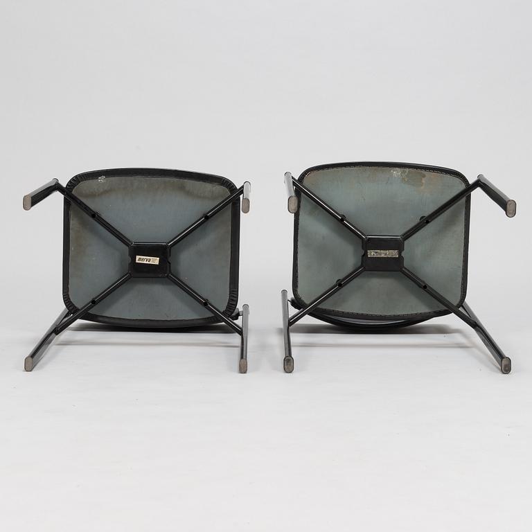 Ilmari Tapiovaara, tuoleja, 4+1 kpl, "Kiki" Merva 1900-luvun loppu.