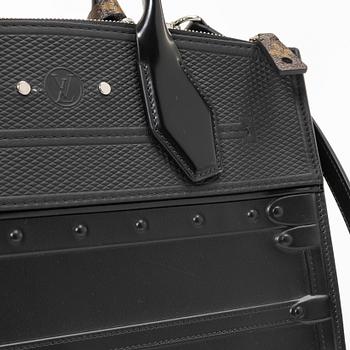 Louis Vuitton, Bag, "City Steamer MM".