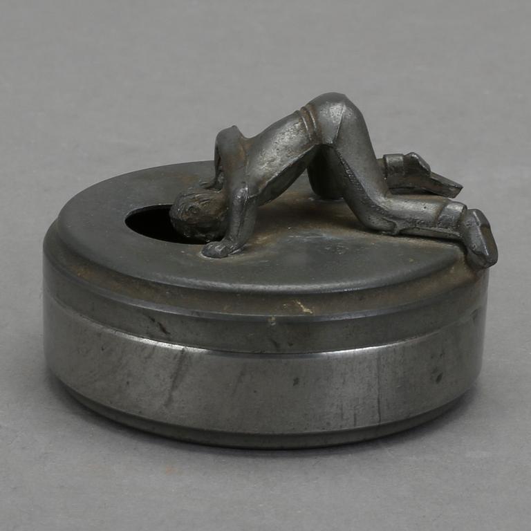 MANSCHETTKNAPPSASK, tenn, "Originell", Widerholm & Dahlberg, Eskilstuna, 1930/40-tal.