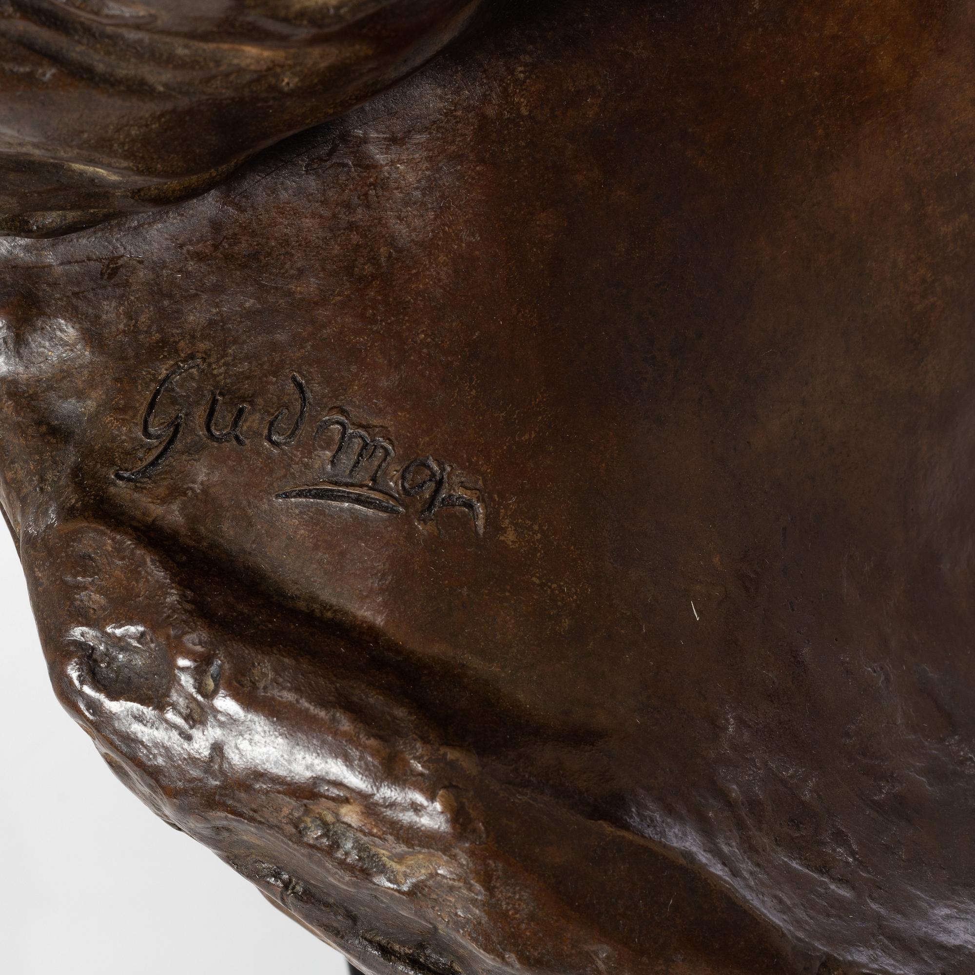 Gudmar Olovson, skulptur. Signerad. Numrerad. Gjutarstämpel. Brons, total höjd 58 cm, längd 29 cm.