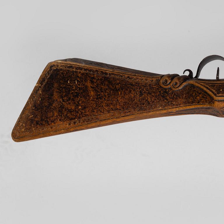 A Percussion rifle, 19th century.