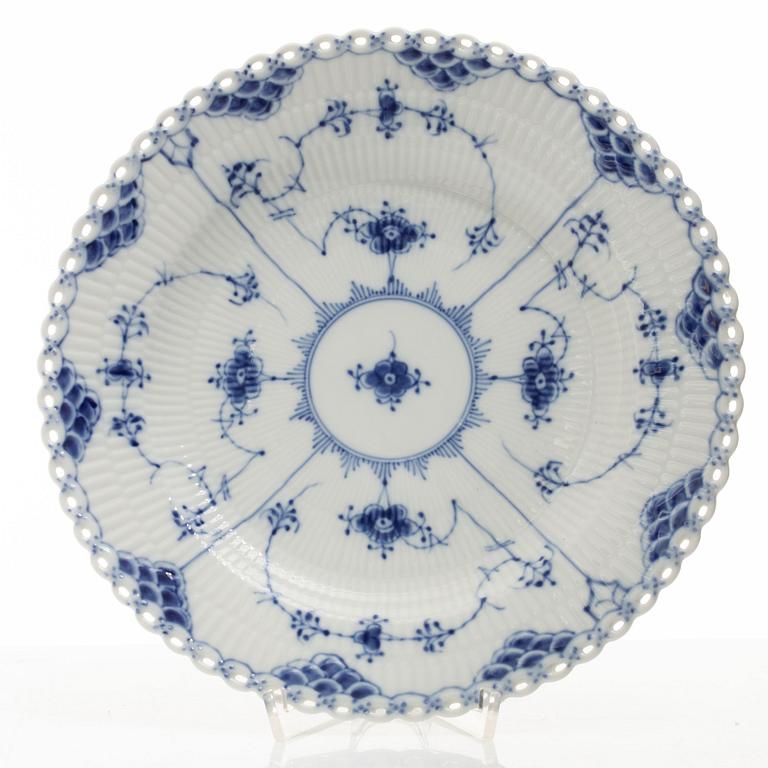 Dinner service, 45 pieces, porcelain, "Blue Fluted", Royal Copenhagen, Denmark.