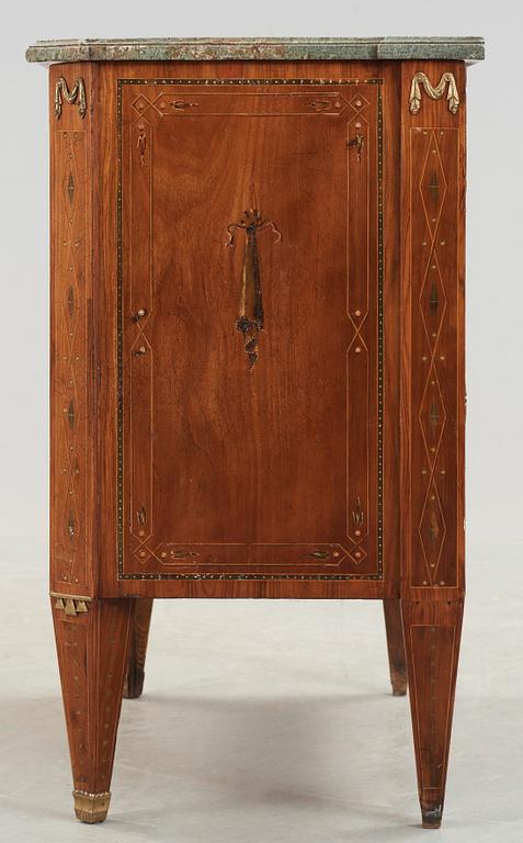 A Gustavian 18th century commode by N. P. Stenström, master 1781.