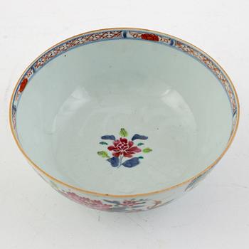 Skål / spilkum, porslin, Kina, Qingdynastin, Qianlong (1736-95).