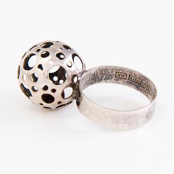 LIISA VITALI, Leppäkerttu Ring with earrings, silver, N.Westerback, Helsinki 1971.