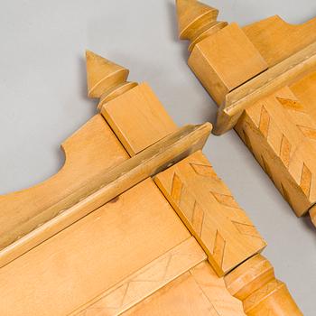 Yrjö Blomstedt, Sängynpäädyt, avohylly ja seinähylly 1898.