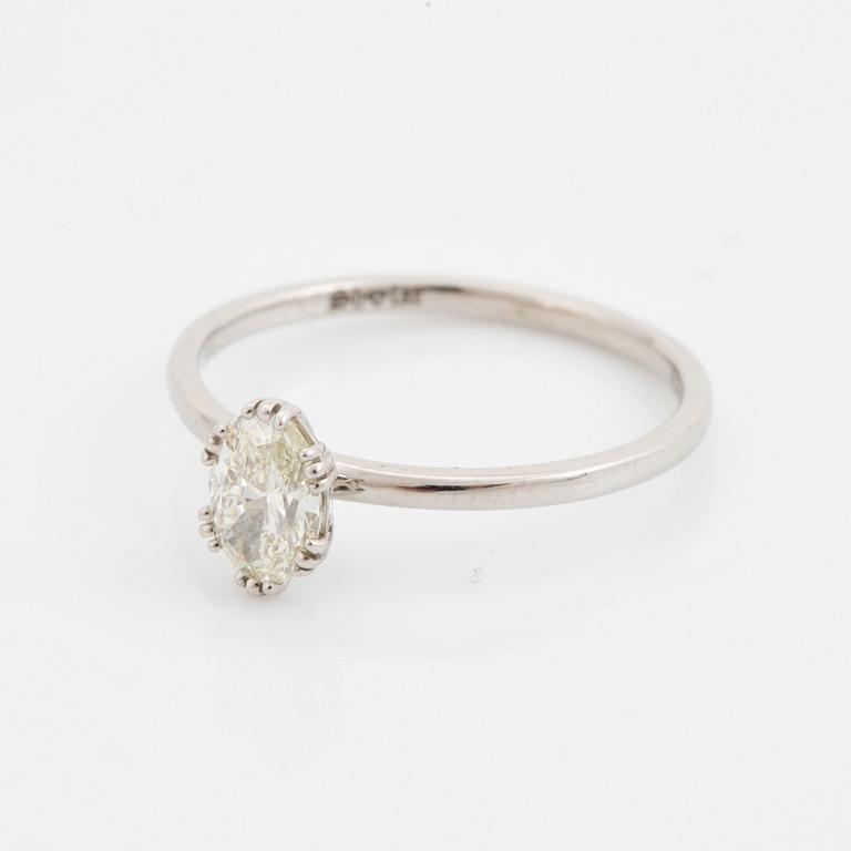 Oval cut diamond ring.