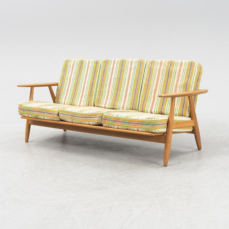 Hans J Wegner, soffa, "GE-240/3" / "Cigarren", Getama, Gedsted, Denmark.