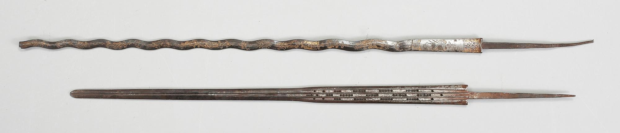 SVÄRDSKLINGOR, 2 st, 1700-1800-tal.
