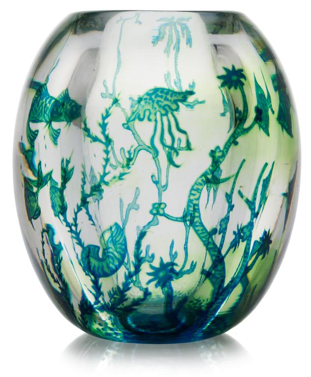 An Edward Hald ´fiskgraal´ vase, Orrefors, probably 1940's.