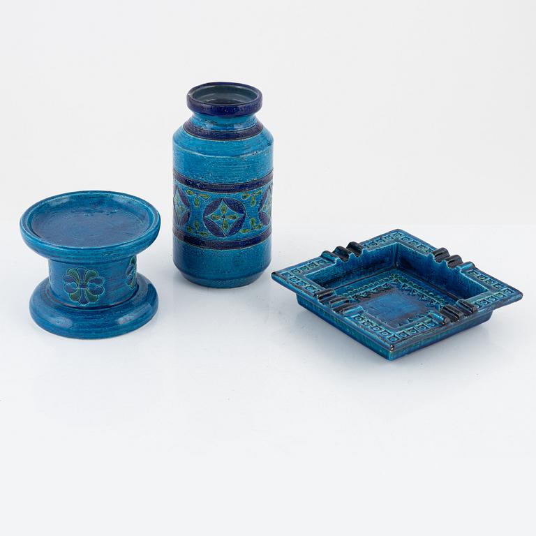Aldo Londi, a stoneware ashtray, vase and stand, Bitossi, Italy.