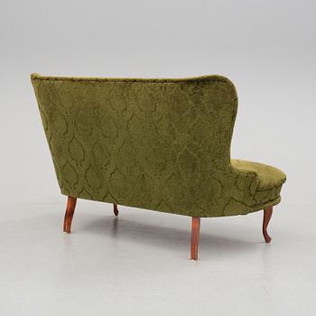 SOFFA, nyrokokostil, omkring 1900-talets mitt.