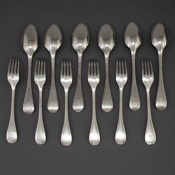 12 pieces of silver cutlery, 1786-1912.