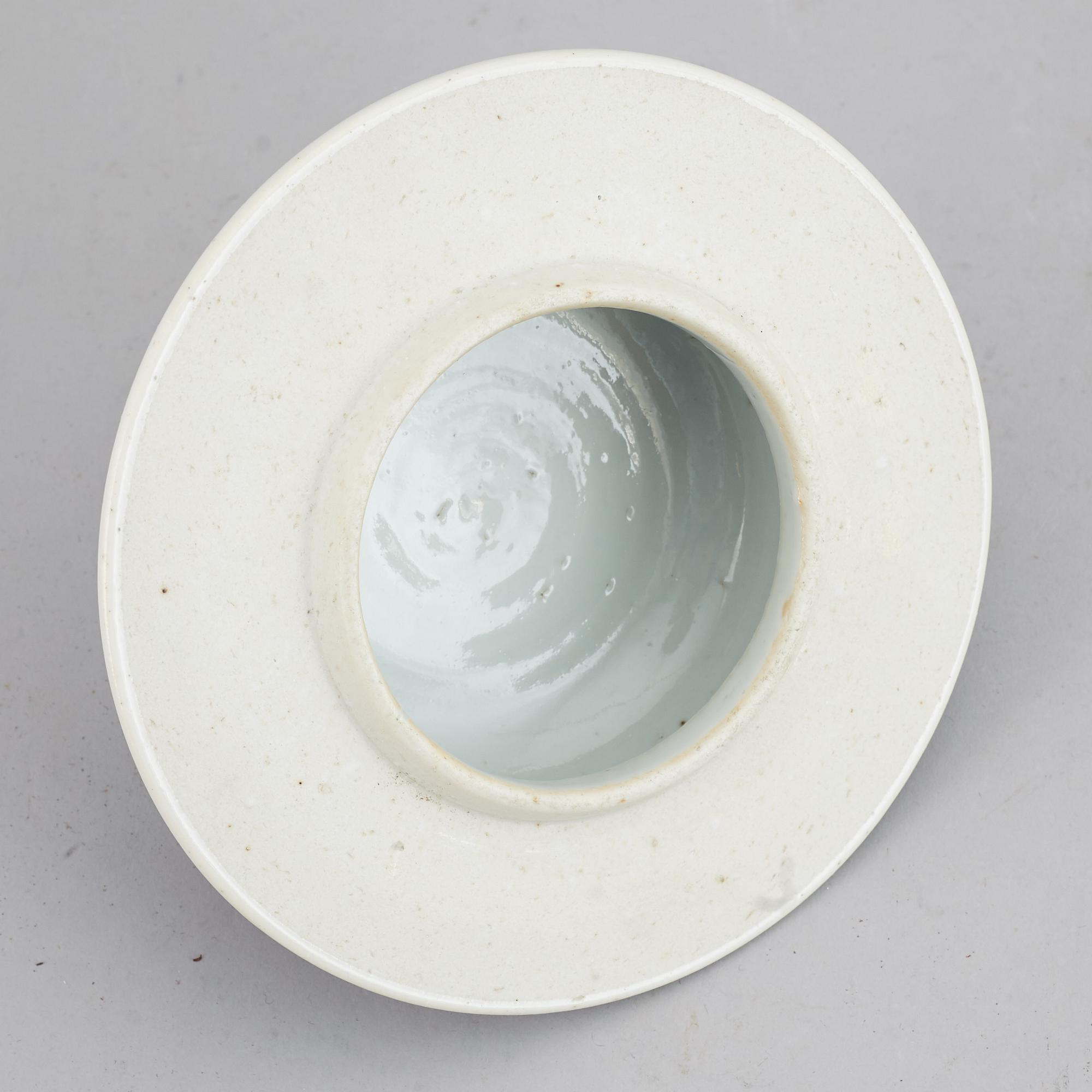 A blue and white jar cover, Qing dynasty, first half of 20th Century.