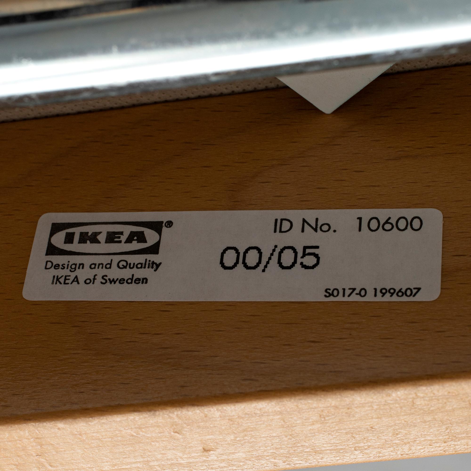 MATSALSGRUPP, stolar, 4 st, samt bord, IKEA.