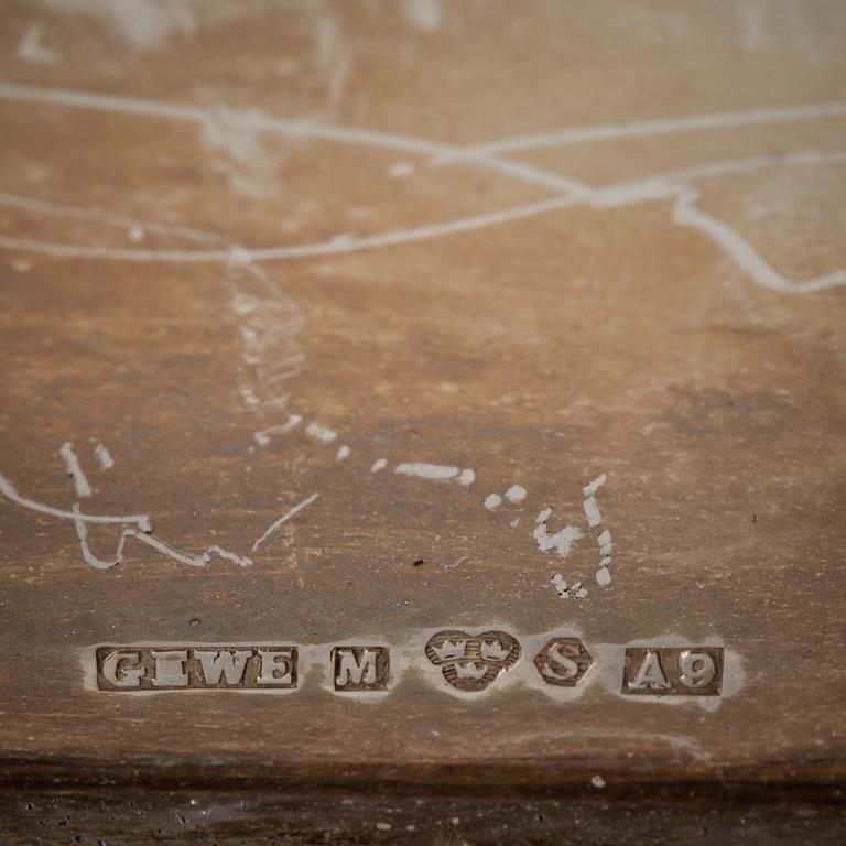 SOCKERSKÅL, GRÄDDKANNA, 2 st SOCKERTÄNGER samt BRICKA, silver, rokokostil, 1900-tal. Tot vikt 430 g.