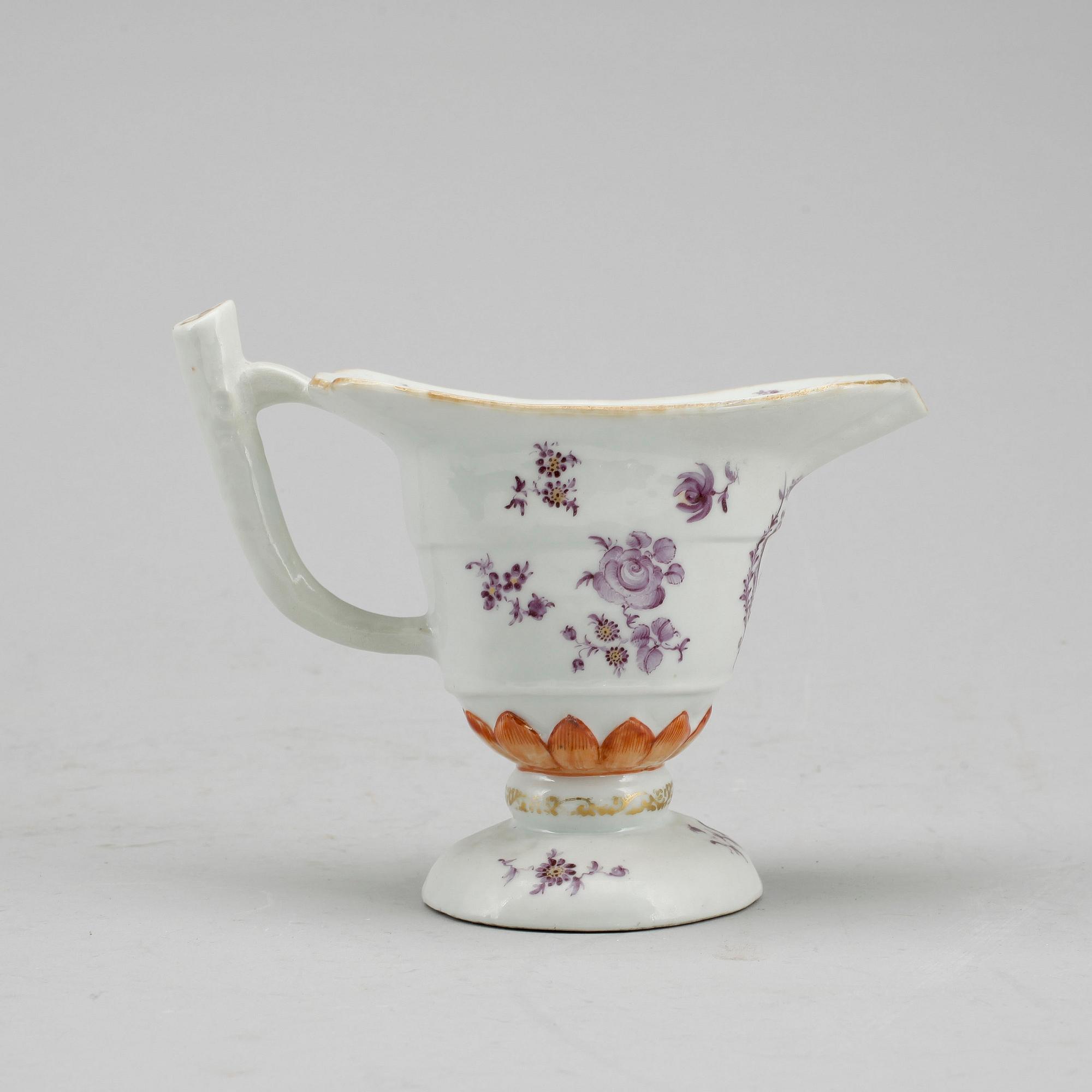 SÅSKANNA, porslin, Kina, Qing dynastin, Jiaqing (1796-1820).