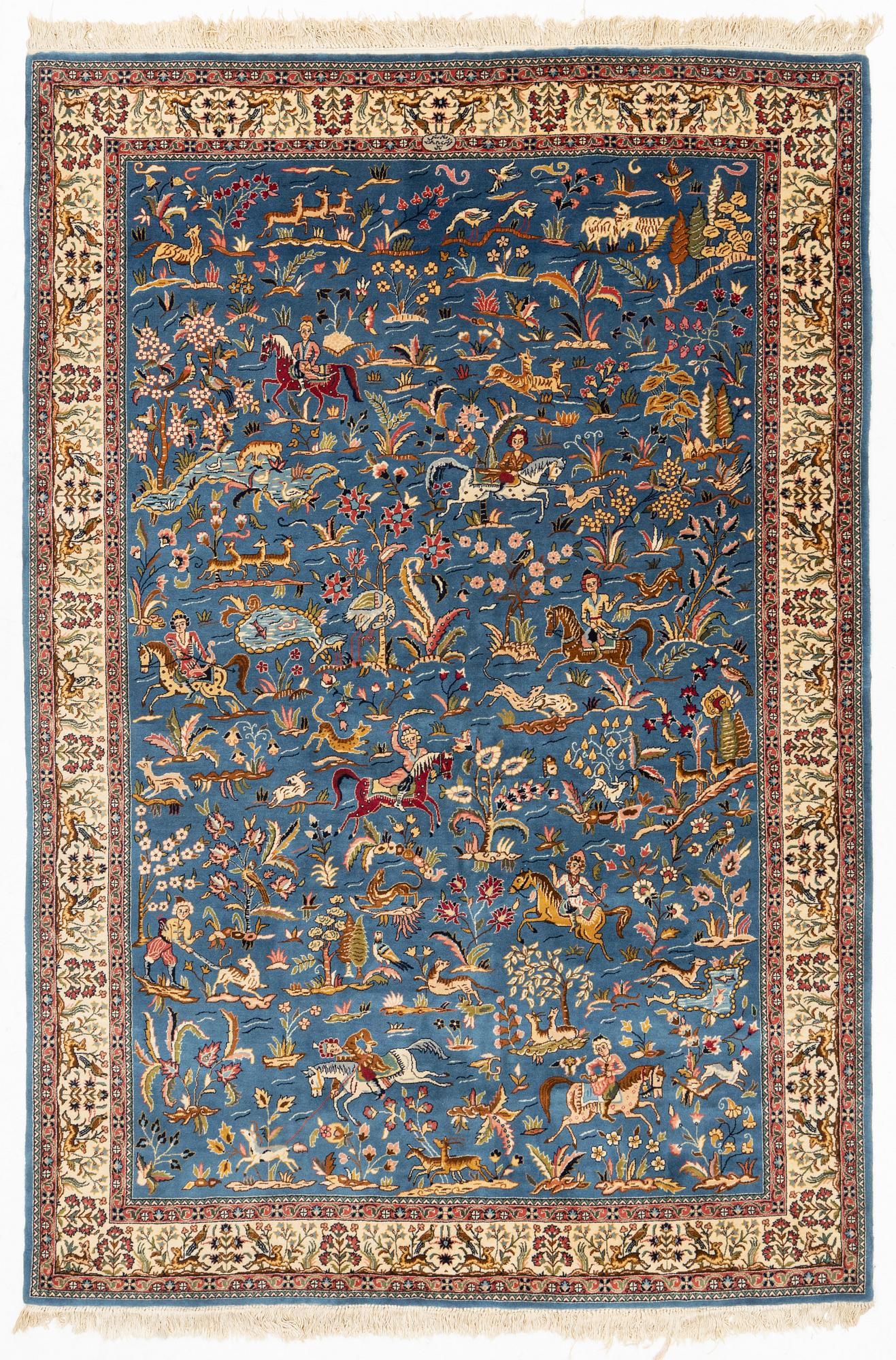 An oriental carpet, circa 274 x 186 cm.