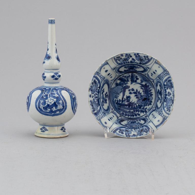 VATTENDROPPARE samt SKÅL, porslin samt kraak. Ming samt Qingdynastin, Wanli samt Kangxi (1662-1722).