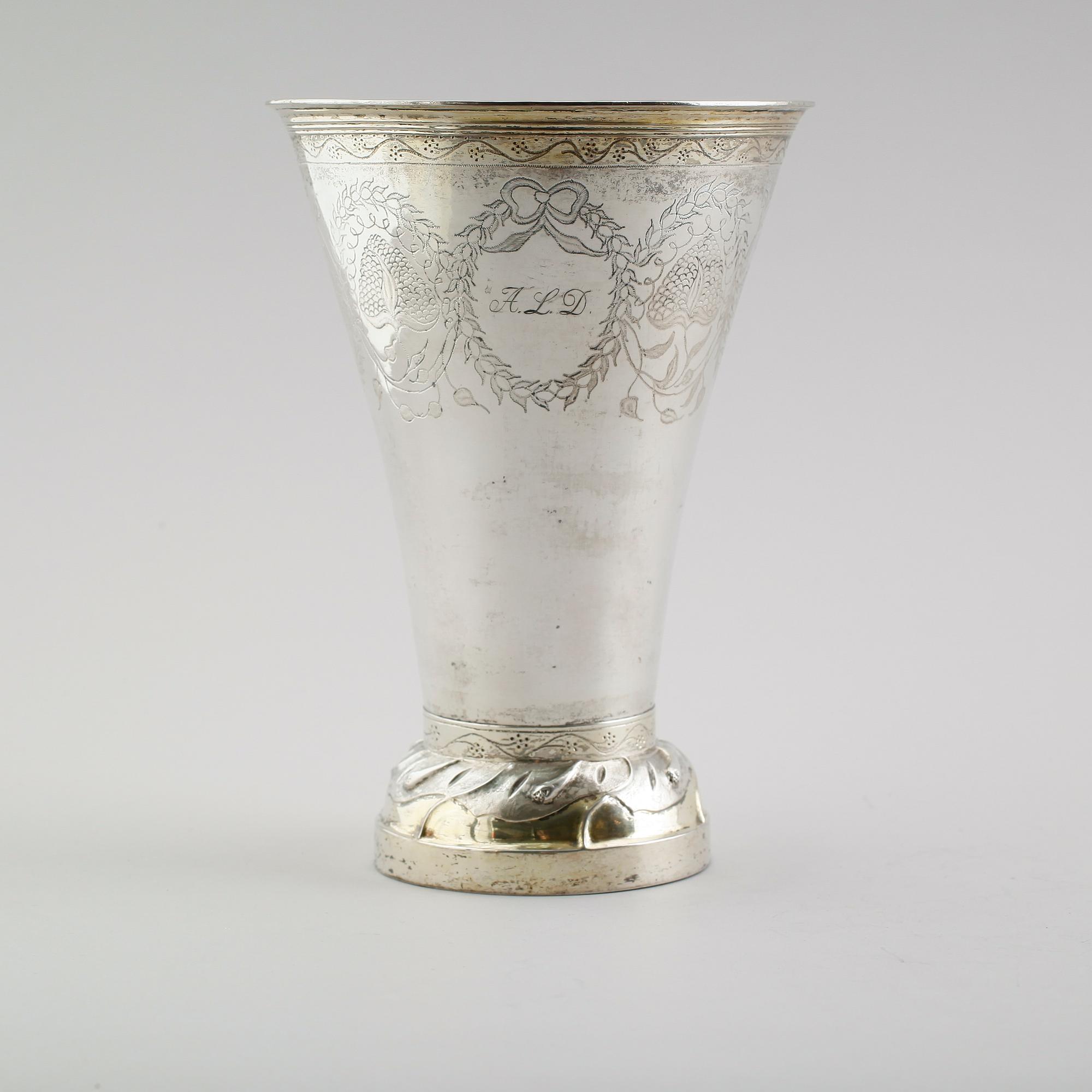 BÄGARE, silver, Johan Petter Ernander, Uppsala 1820. Vikt ca 410 gram.
