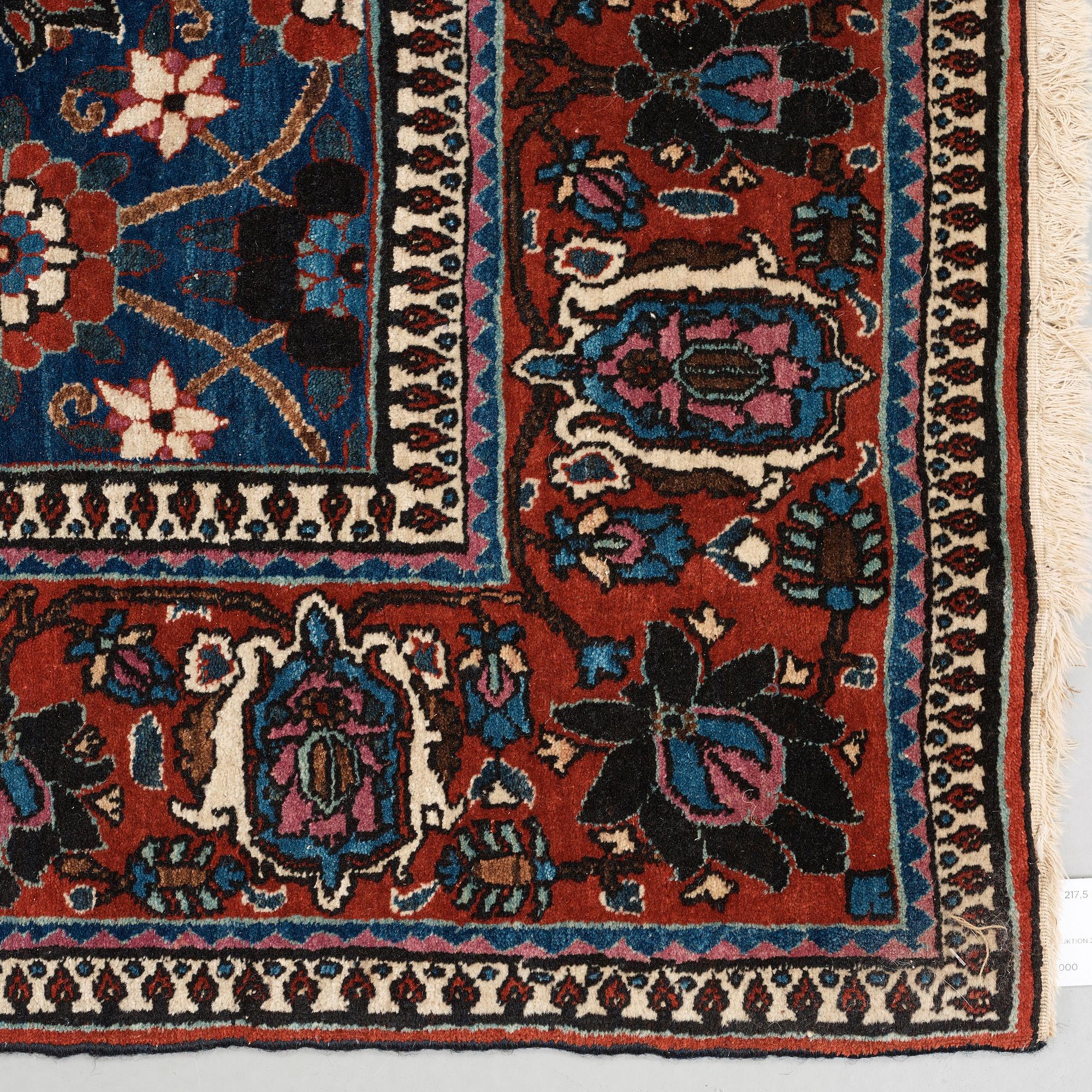 SEMI-ANTIQUE VERAMIN. 217,5 x 146,5 cm.