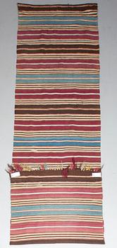 GALLERIMATTA, 1900-talets första hälft, ca 353x 90 cm.