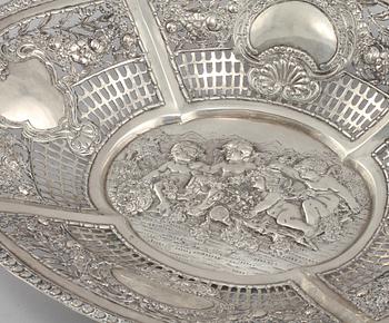 GALLERSKÅL, låghaltigt silver, Tyskland, 1900-tal, vikt 556 gram.