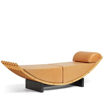 64. Jonas Bohlin, a "Concave" daybed, Källemo, Värnamo, post 1983.