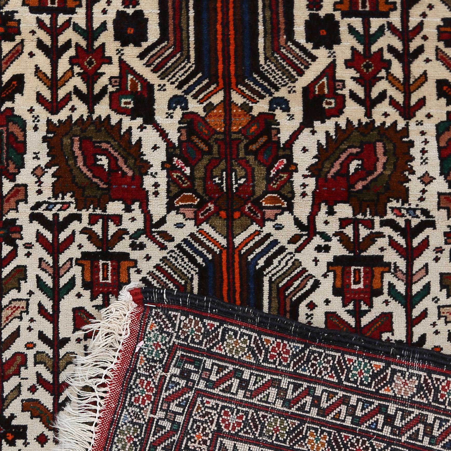 MATTA, orientalisk, old. Ca 130 x 76 cm.