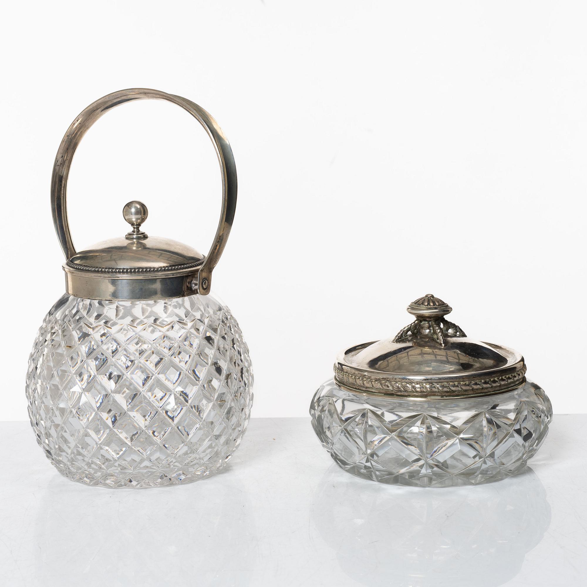 Ishink och skål, silver samt glas, bl.a. CG Hallberg, Stockholm 1920.