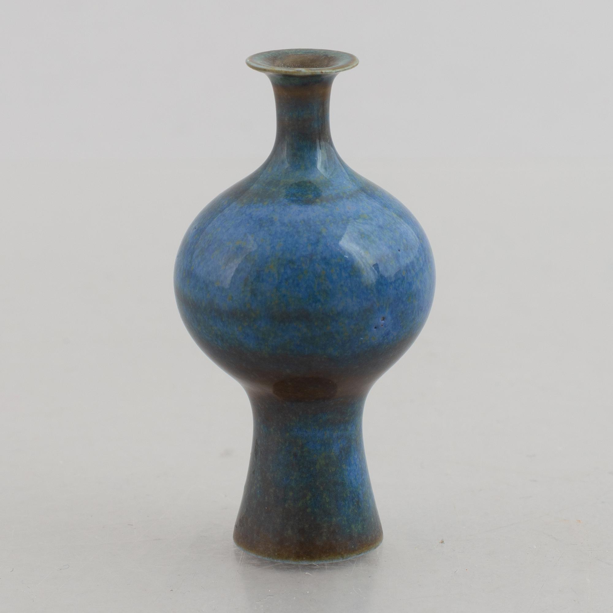 Sven Wejsfelt, a stoneware set of two vases and two bowls, Gustavsberg Studio 1980-tal.