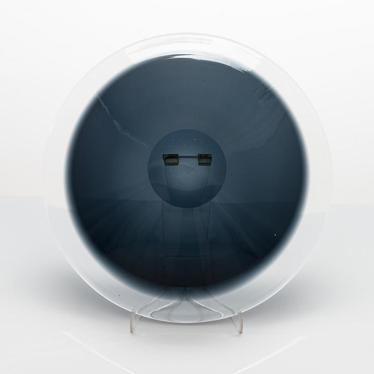 Saara Hopea, an art glass, signed S. Hopea Nuutajärvi Notsjö -58.