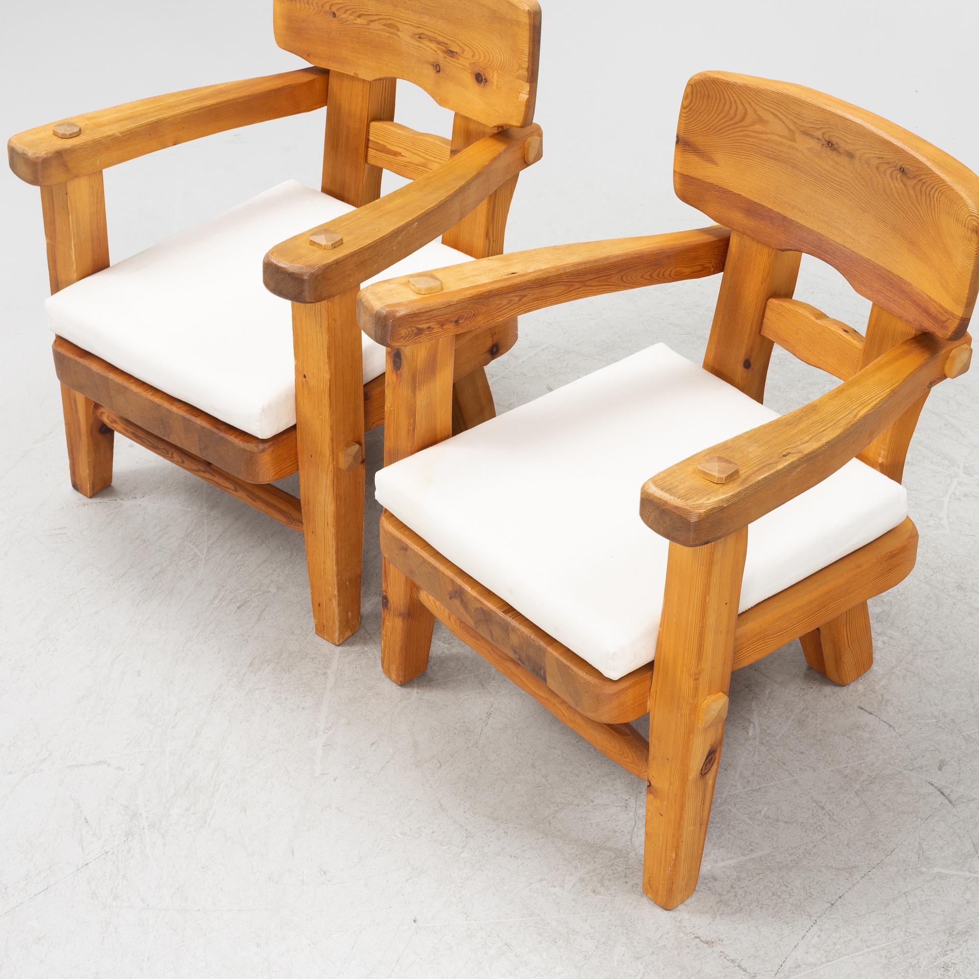 Stig Sandqvist, a pair of pine armchairs, Vemdalia, Sweden, second half of the 20th century.