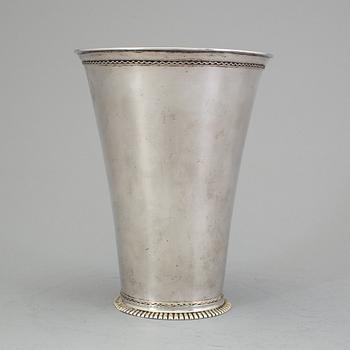 A SWEDISH SILVER BEAKER, mark of Johan Lund, Stockholm 1710. Weight c. 386 g.