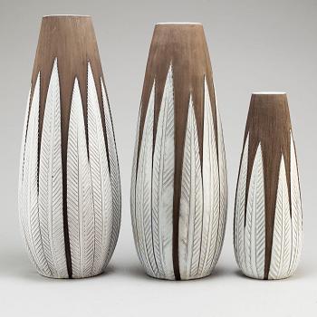 Three 'Paprika' earthen ware vases by Anna-Lisa Thomson from Upsala-Ekeby.